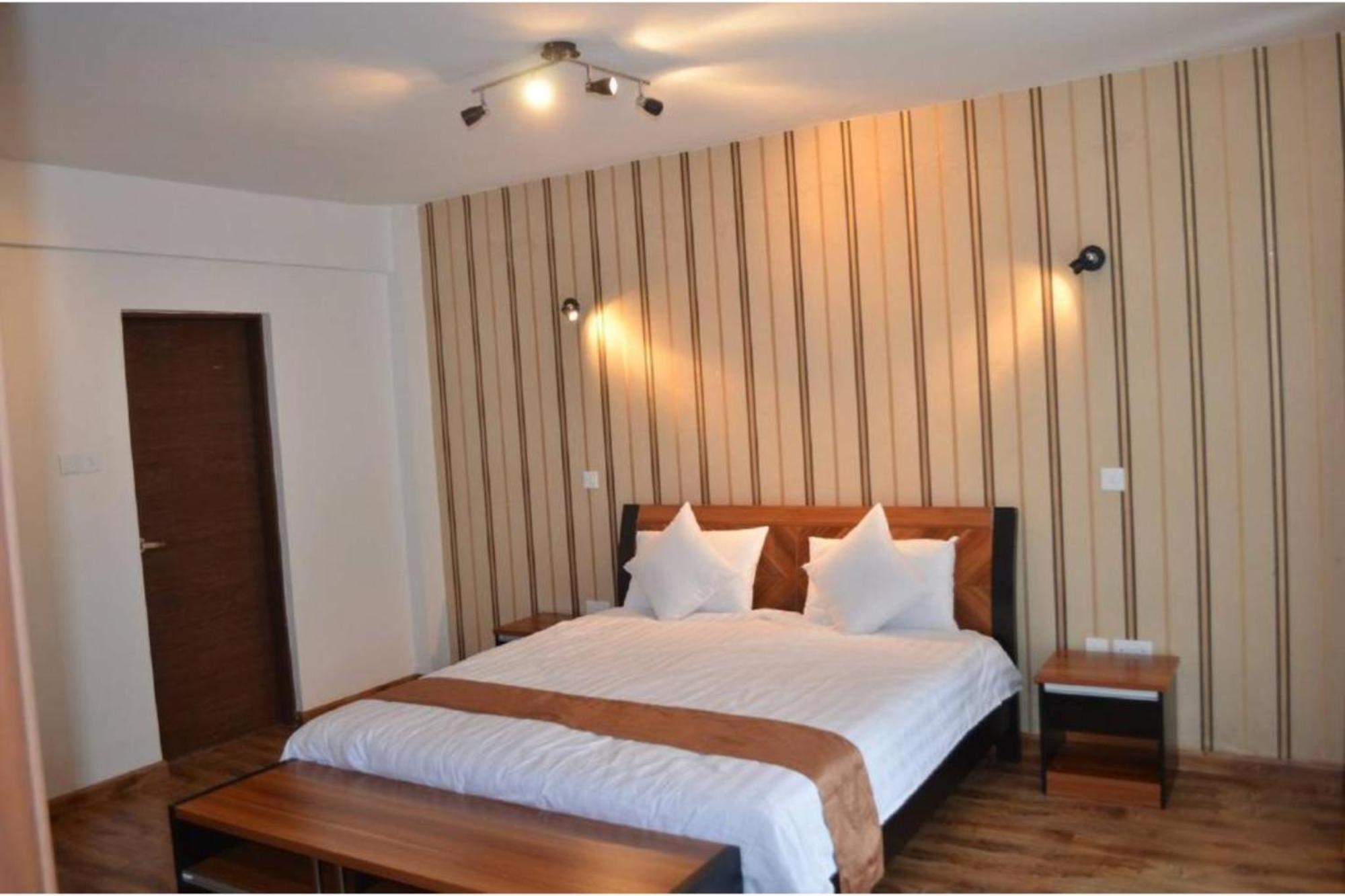We Hotel & Suites Найроби Экстерьер фото