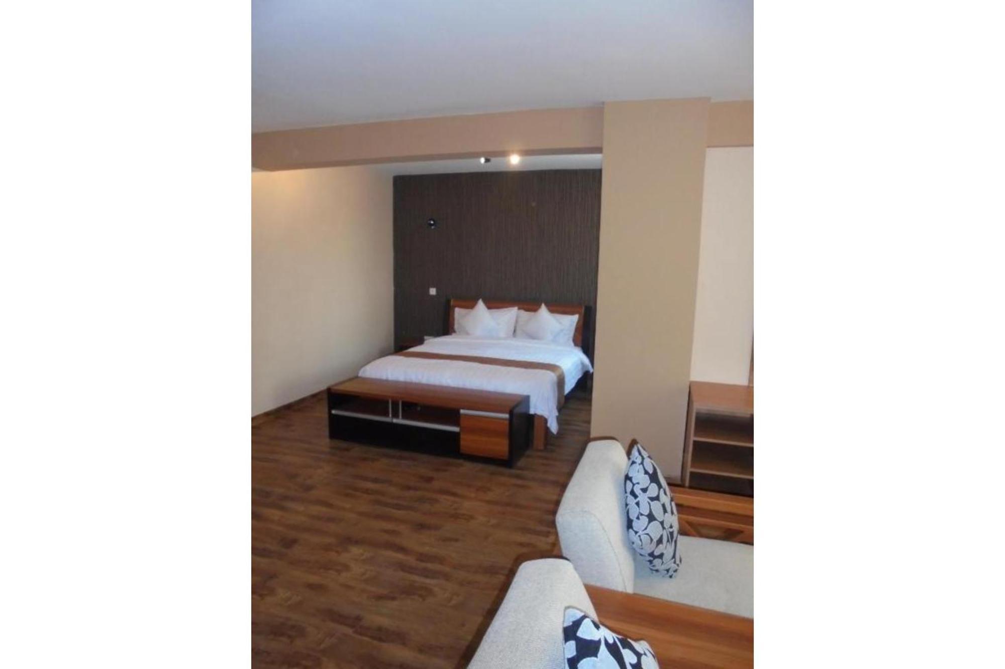 We Hotel & Suites Найроби Экстерьер фото