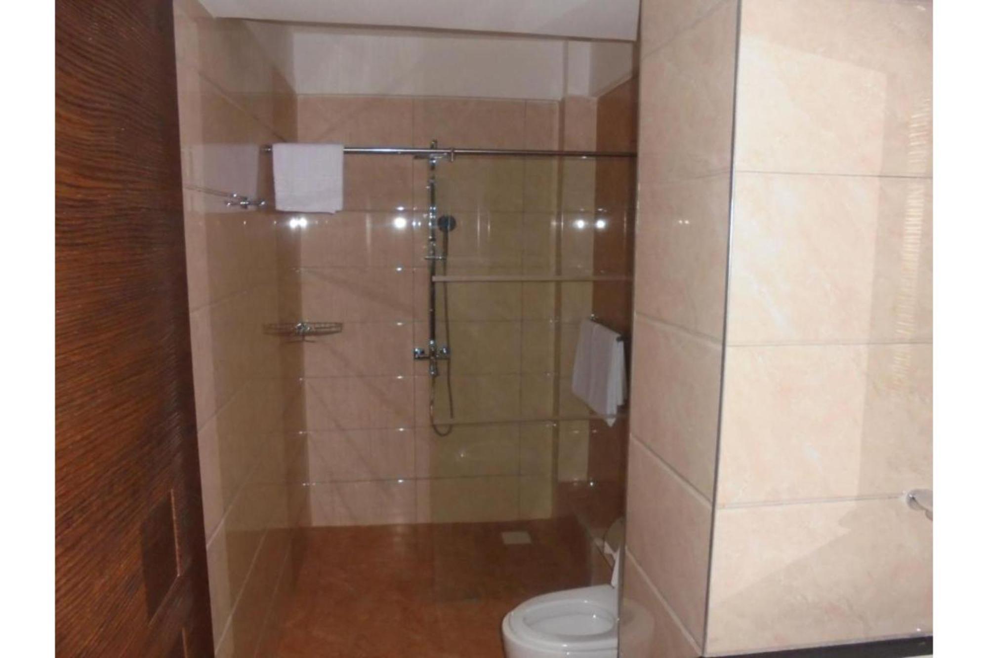 We Hotel & Suites Найроби Экстерьер фото